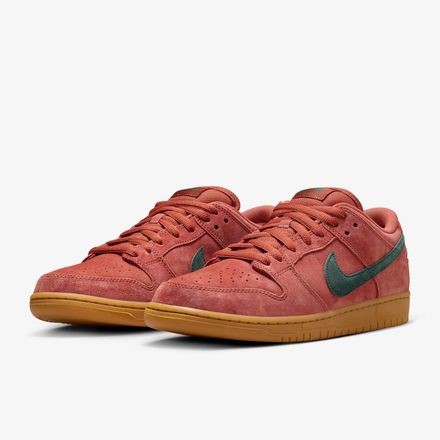 Nike SB Dunk Low Pro